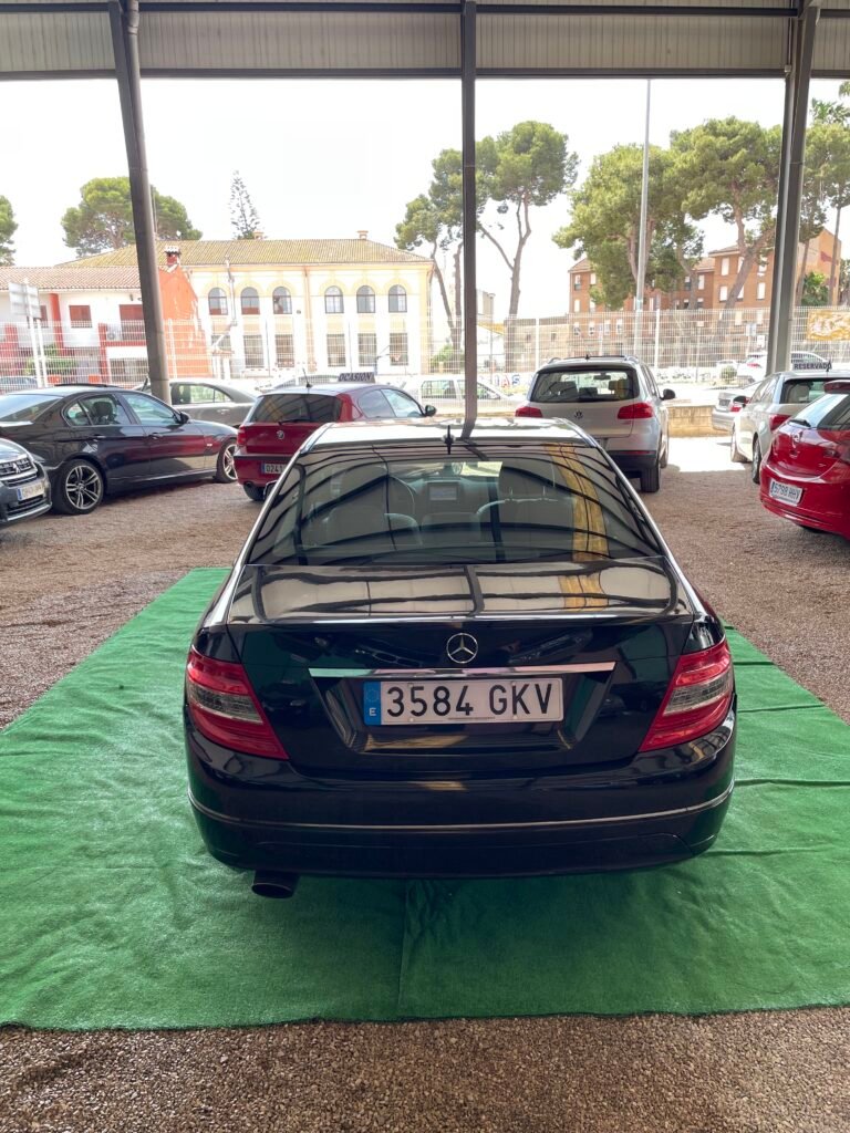 MERCEDES BENZ CLASE C 220D