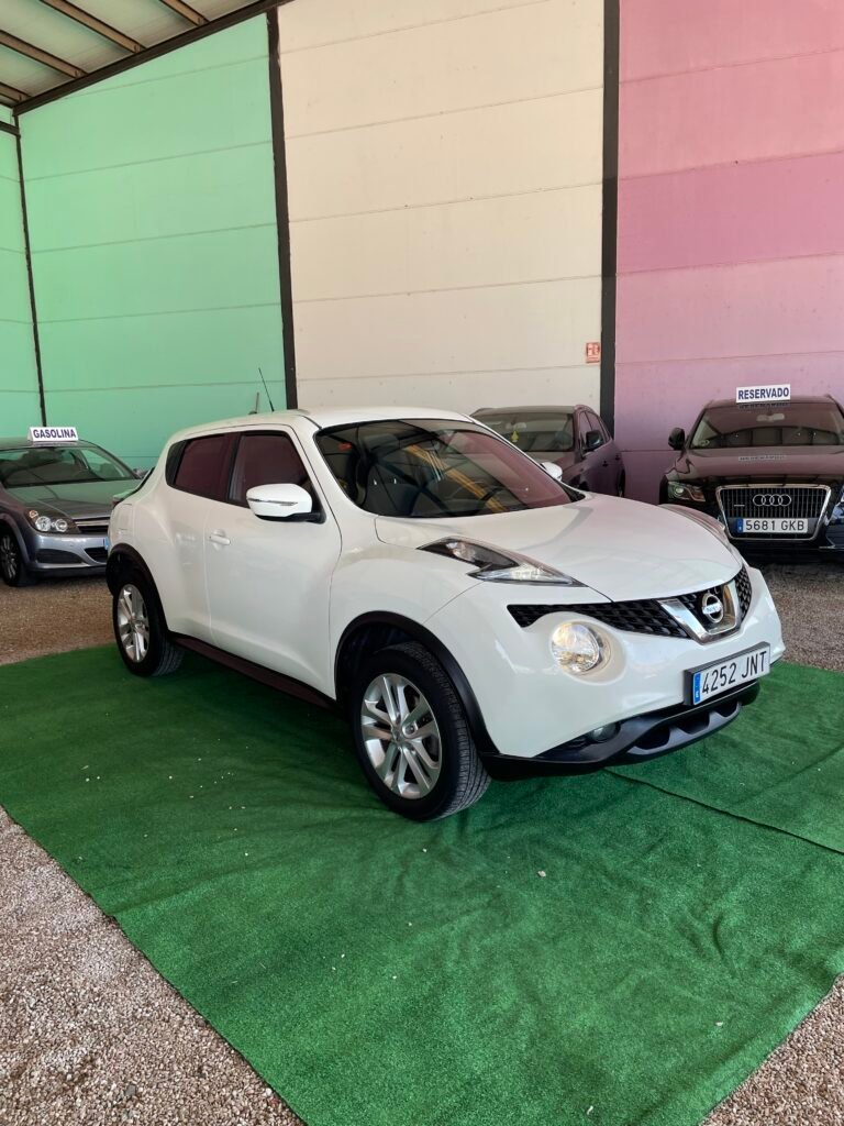 NISSAN JUKE 2016