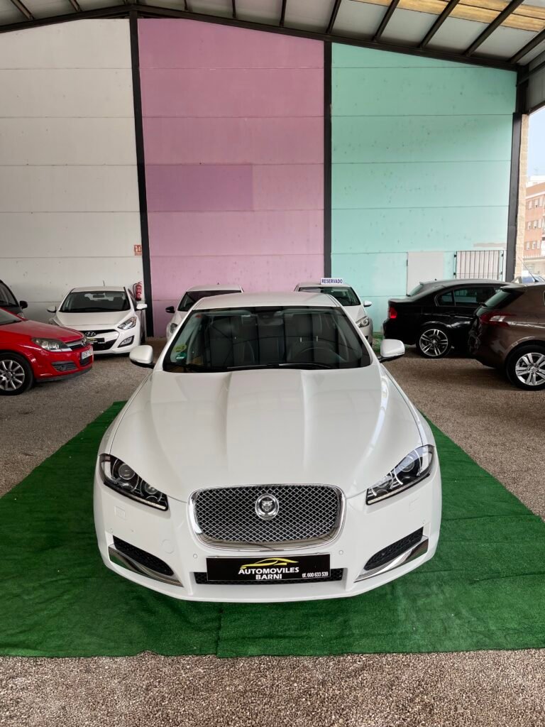 JAGUAR XF 2012