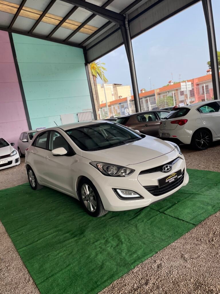 HYUNDAI I30 2014