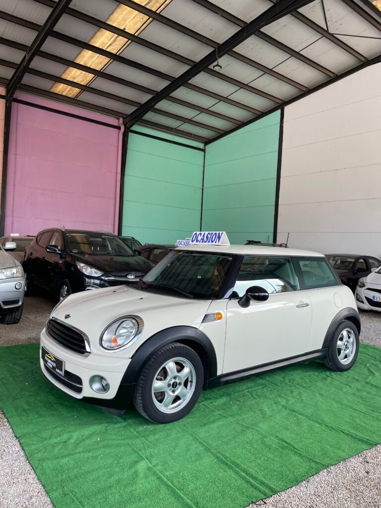 MINI ONE 2008