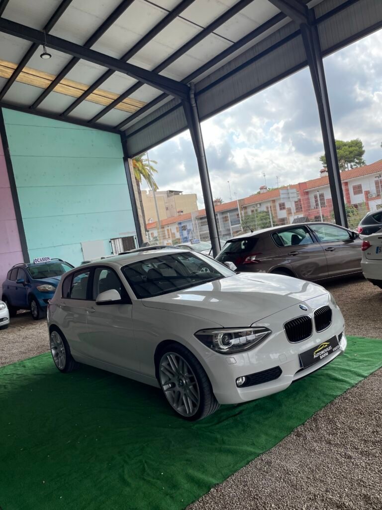 BMW SERIE 1 118D 2012