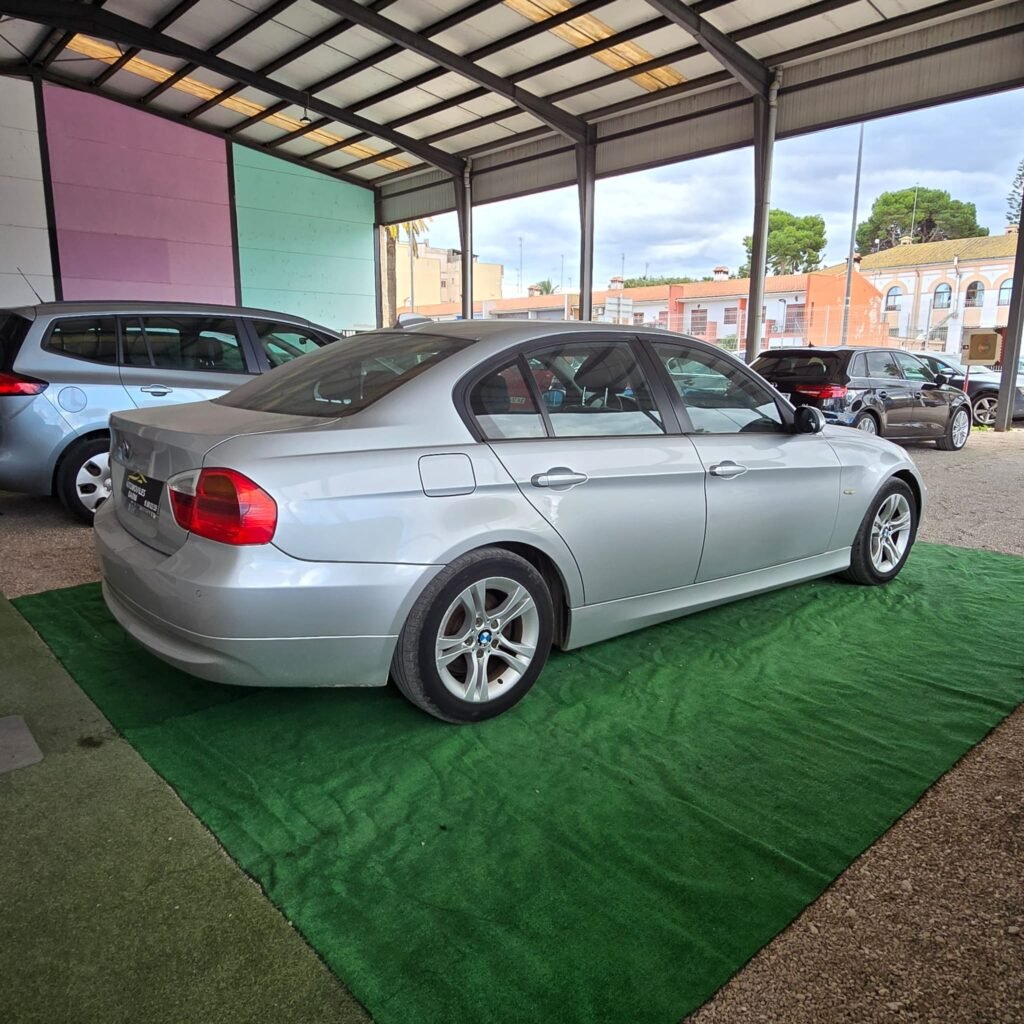 BMW SERIE 3 320D 2008