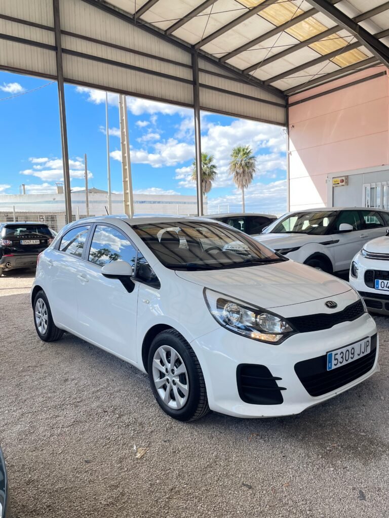 KIA RIO 2015