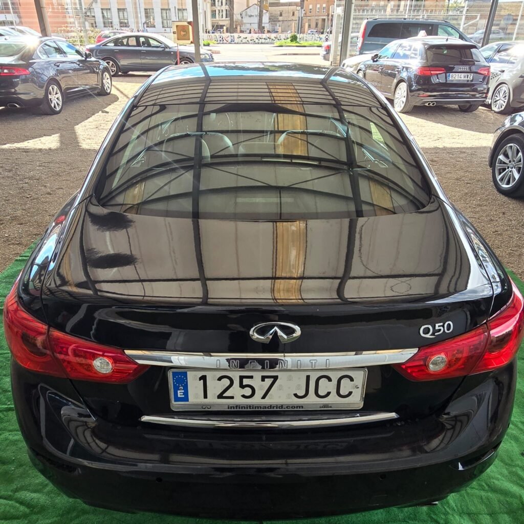 INFINITI Q50 2015