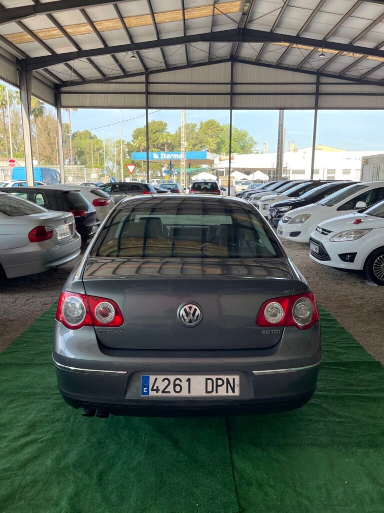 VOLKSWAGEN PASSAT 2005