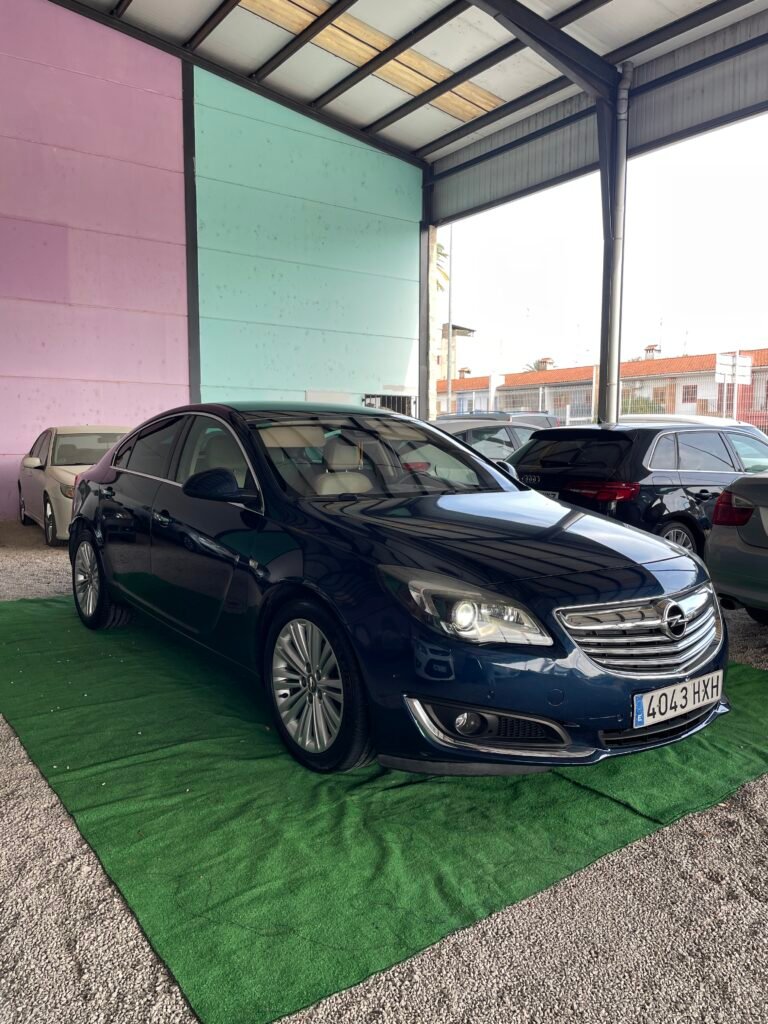 OPEL INSIGNIA LIMOUSINE HB 2014