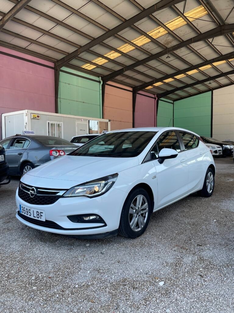 OPEL ASTRA 2019