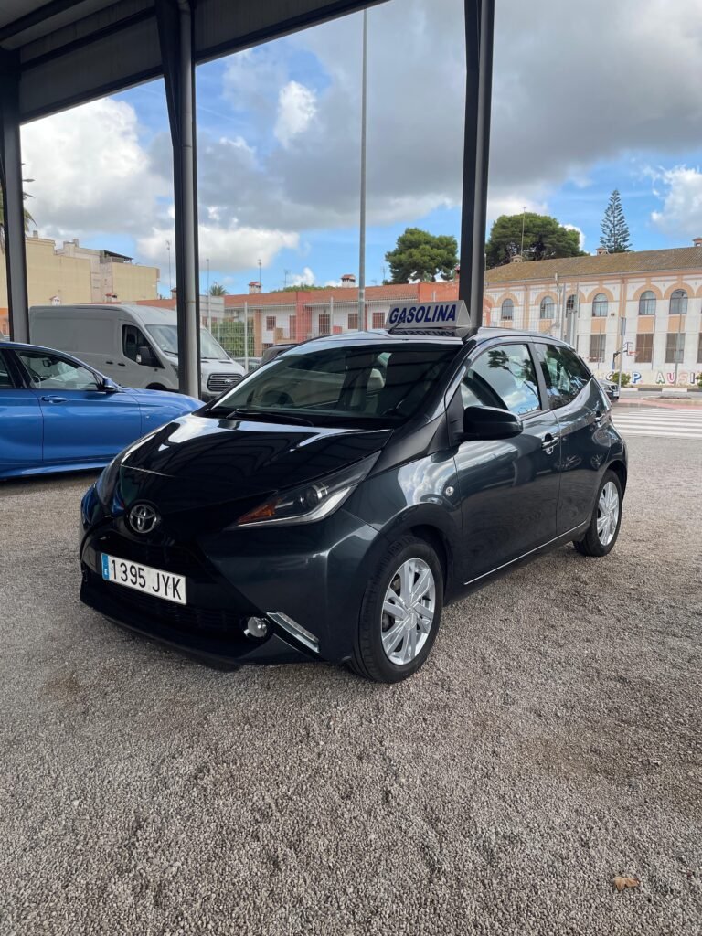 TOYOTA AYGO 2017