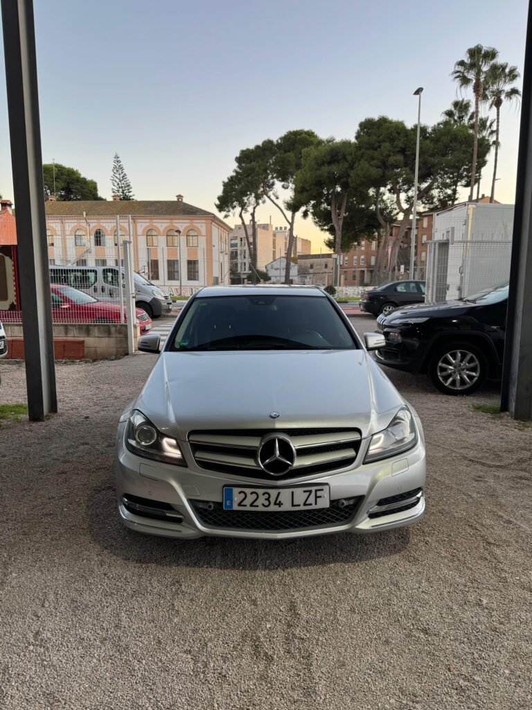 MERCEDES-BENZ CLASE C200 2013