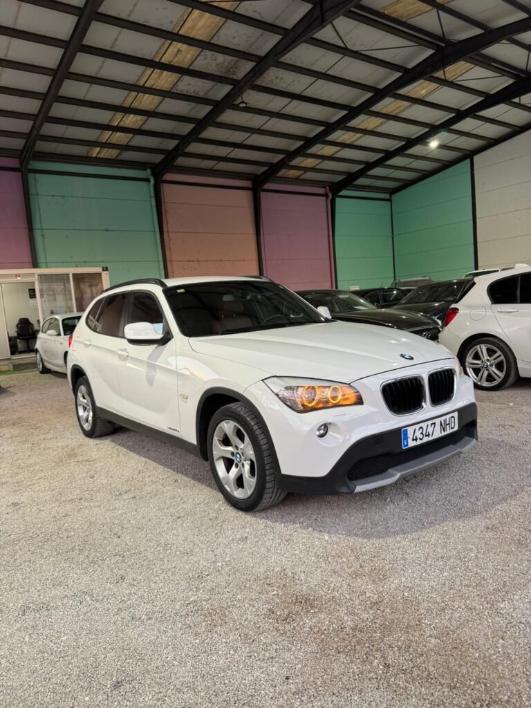 BMW X1 S-DRIVE18 2012