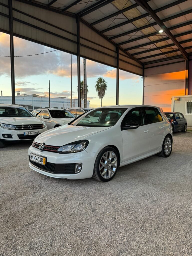 VOLKSWAGEN GOLF GTI 35 2012