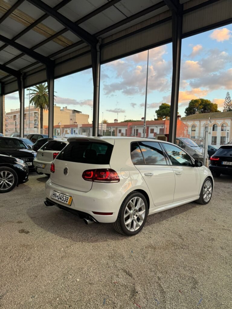 VOLKSWAGEN GOLF GTI 35 2012
