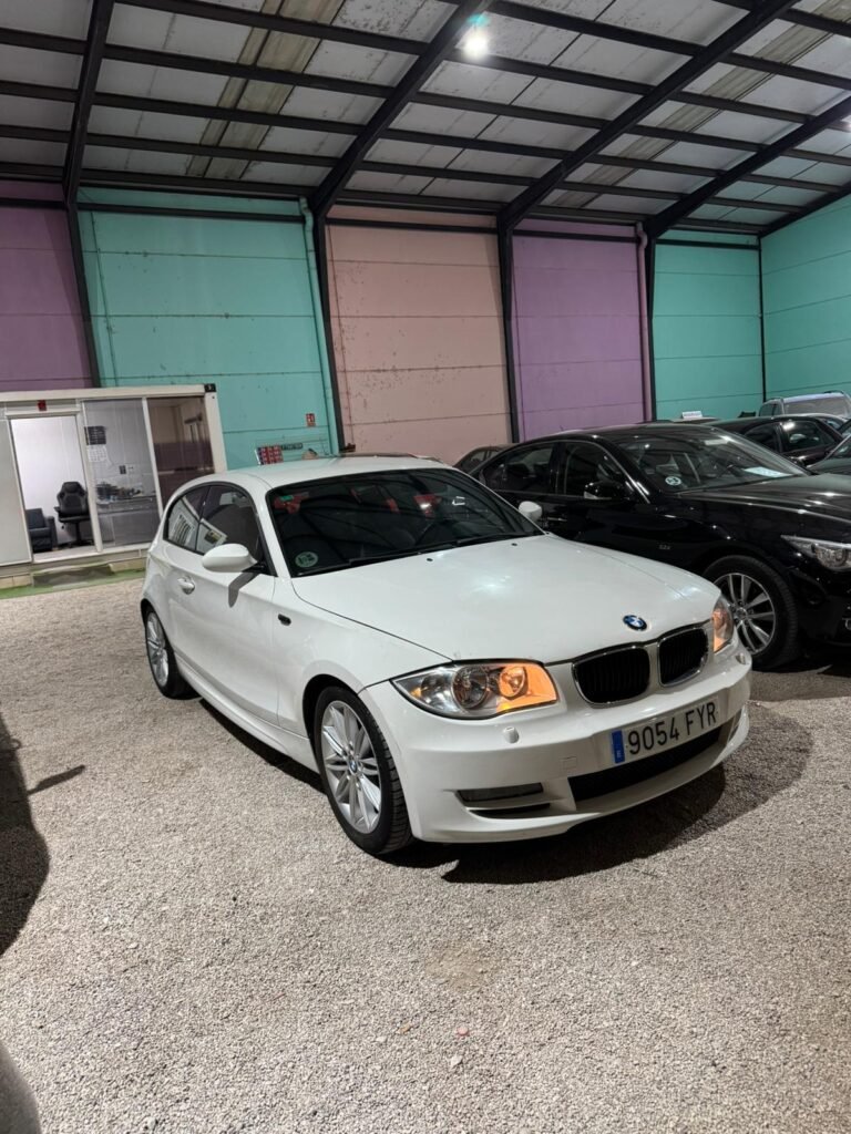 BMW SERIE 1 118D 2008