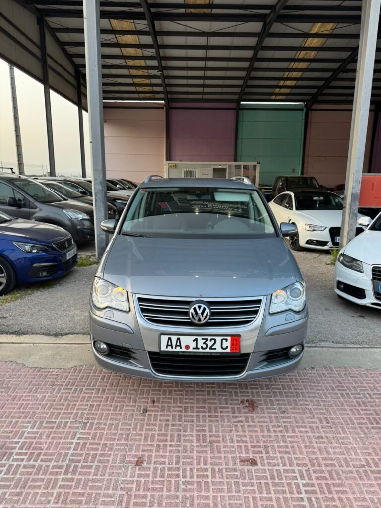 VOLKSWAGEN TOURAN R-line 2009