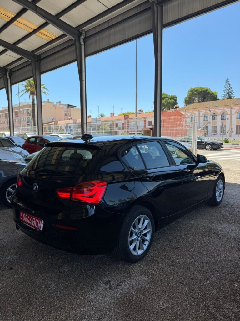 BMW 118I 2016