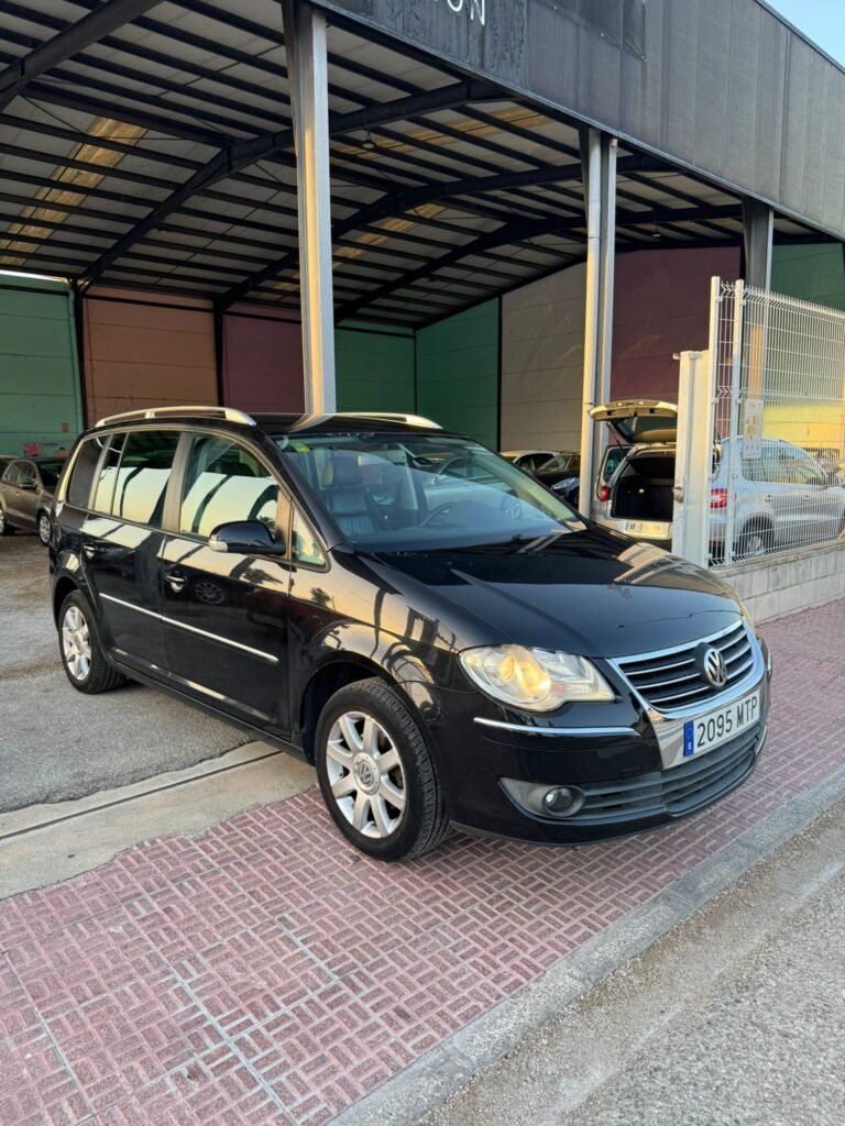VOLKSWAGEN TOURAN 2007