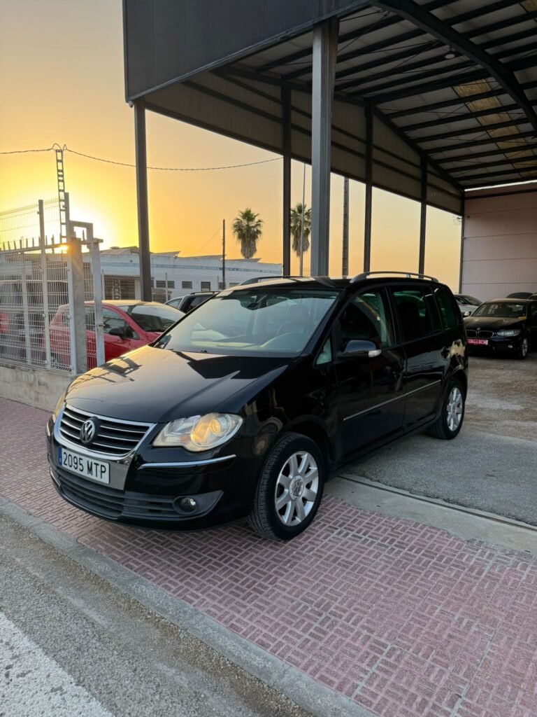VOLKSWAGEN TOURAN 2007