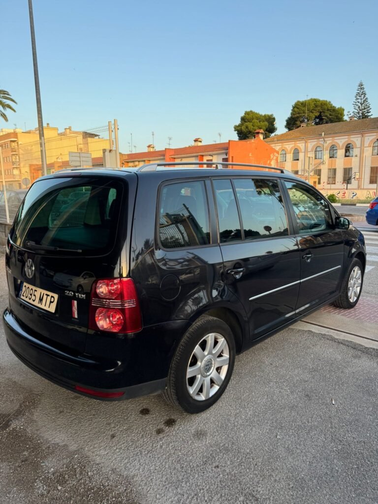VOLKSWAGEN TOURAN 2007