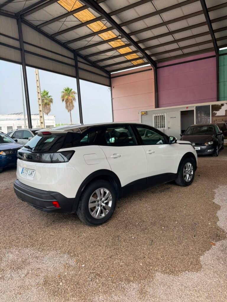 PEUGEOT 3008 2021