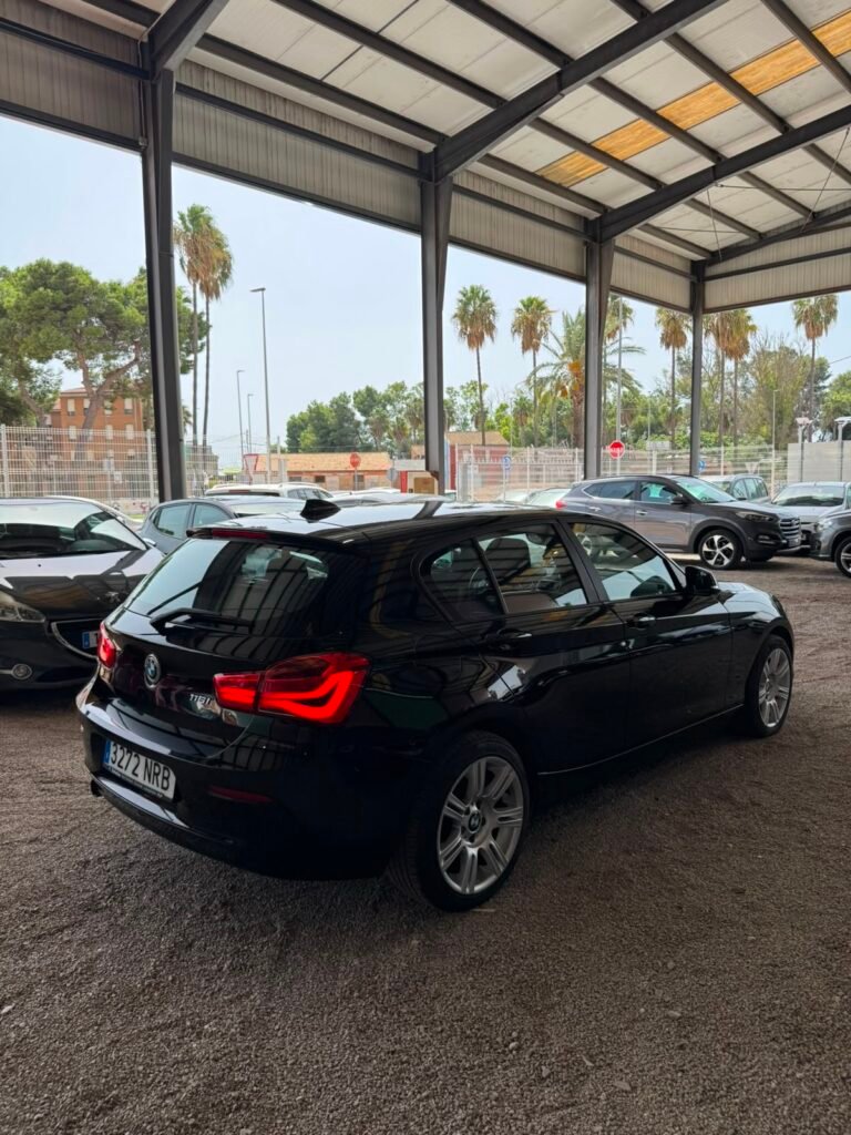 BMW 116I 2016