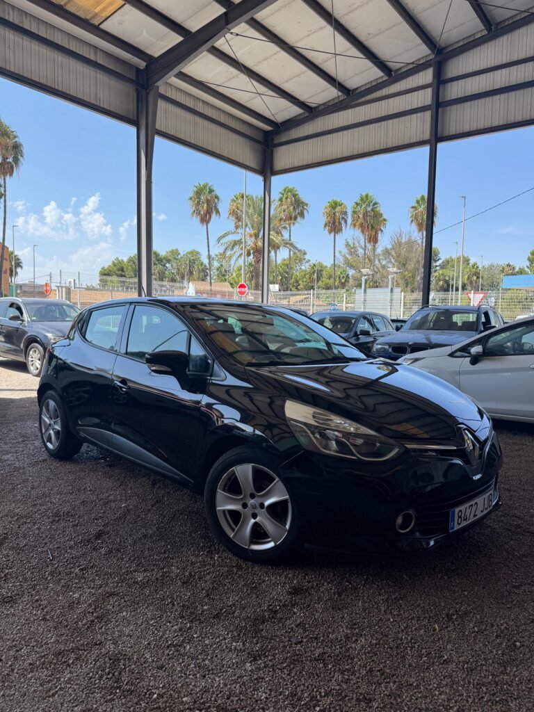 RENAULT CLIO 2015